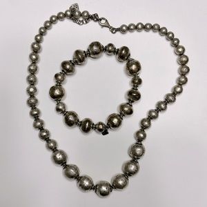 Necklace and bracelet combo